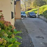 House With Scenic * Potony
